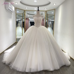 Julia Kui 100% Real Photo Strapless Ball Gown Wedding Dresses 2021 With Rhinestones And Pearls Tulle Skirt