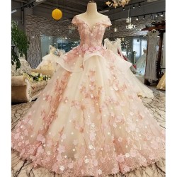 Light Pink Quinceanera Dress 2021 V-neck Cap Sleeves 3D Flower Lace Up Party Princess Sweet 16 Ball Gown Vestidos De 15 Años